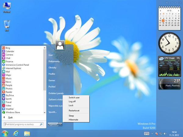 Windows 8 s nabídkou start a postranním panelem